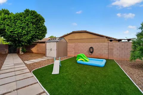 Exterior - 2174 S Stuart Ave, Gilbert, AZ 85295 photo 15 of 16