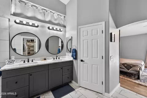 Bath - 2174 S Stuart Ave, Gilbert, AZ 85295 photo 1 of 4