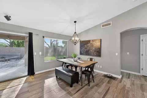 Dining - 2174 S Stuart Ave, Gilbert, AZ 85295 photo 2 of 4