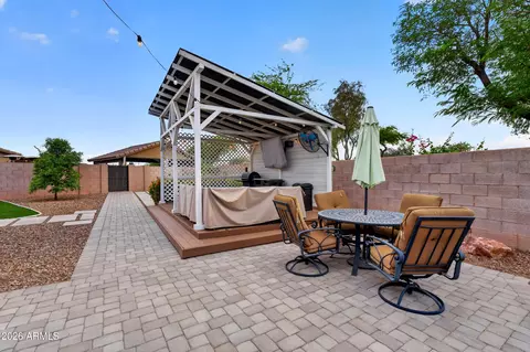 Exterior - 2174 S Stuart Ave, Gilbert, AZ 85295 photo 9 of 16