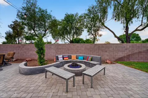 Exterior - 2174 S Stuart Ave, Gilbert, AZ 85295 photo 7 of 16