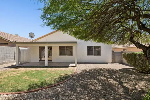 Exterior - 826 E Potter Dr, Phoenix, AZ 85024 photo 3 of 6