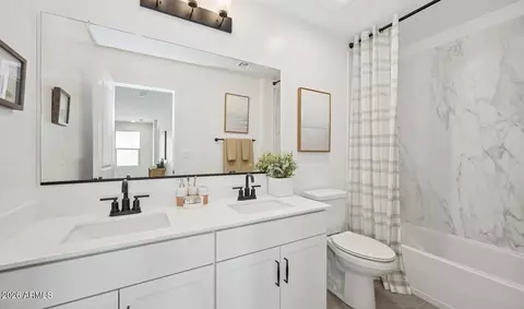Bath - 57 E Windsor Dr, Gilbert, AZ 85296 photo 2 of 3