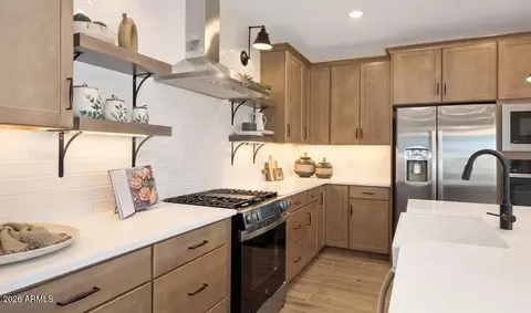 Kitchen - 57 E Windsor Dr, Gilbert, AZ 85296 photo 2 of 5