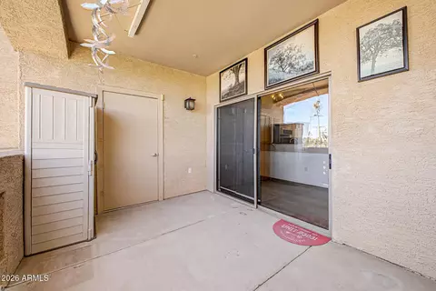 Exterior - 920 E Devonshire Ave #3031, Phoenix, AZ 85014 photo 2 of 3