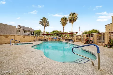 Exterior - 920 E Devonshire Ave #3031, Phoenix, AZ 85014 photo 3 of 3