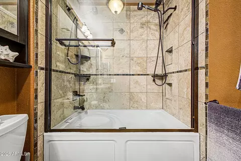 Bath - 920 E Devonshire Ave #3031, Phoenix, AZ 85014 photo 3 of 3