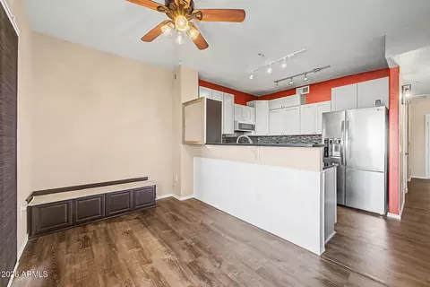 Kitchen - 920 E Devonshire Ave #3031, Phoenix, AZ 85014 photo 4 of 4