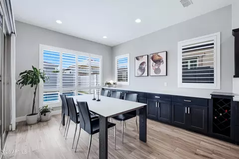 Dining - 2828 E Donald Dr, Phoenix, AZ 85050 photo 1 of 2