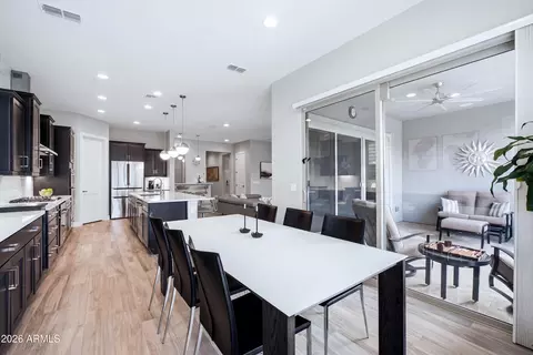 Dining - 2828 E Donald Dr, Phoenix, AZ 85050 photo 2 of 2