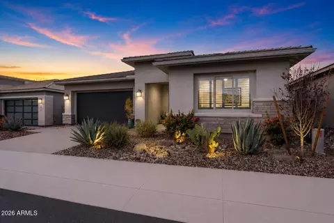 Exterior - 2828 E Donald Dr, Phoenix, AZ 85050 photo 2 of 14