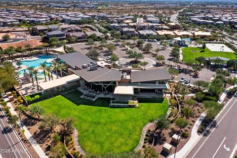 View/Area - 2828 E Donald Dr, Phoenix, AZ 85050 photo 8 of 8
