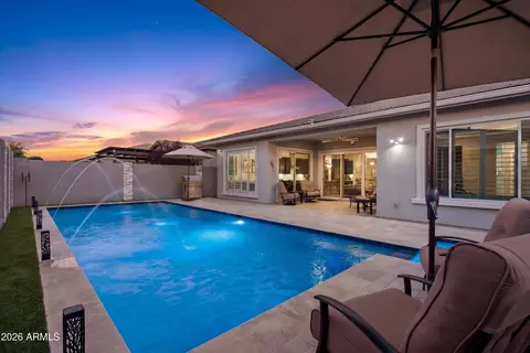 Exterior - 2828 E Donald Dr, Phoenix, AZ 85050 photo 1 of 14