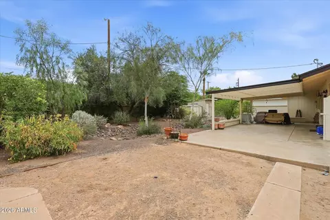 Exterior - 3922 E Whitton Ave, Phoenix, AZ 85018 photo 4 of 11