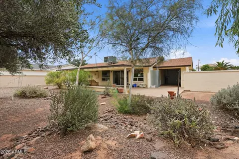 Exterior - 3922 E Whitton Ave, Phoenix, AZ 85018 photo 5 of 11