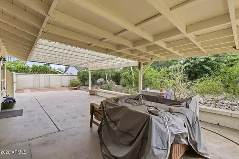 Exterior - 3922 E Whitton Ave, Phoenix, AZ 85018 photo 9 of 11
