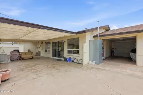 Exterior - 3922 E Whitton Ave, Phoenix, AZ 85018 photo 2 of 11