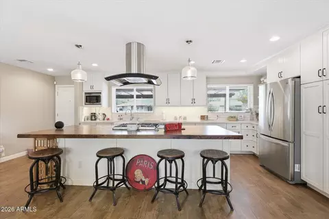 Kitchen - 3922 E Whitton Ave, Phoenix, AZ 85018 photo 8 of 8