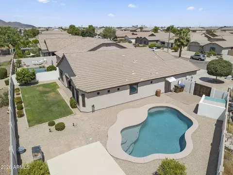 629 W Desert Valley Dr, San Tan Valley, AZ 85143