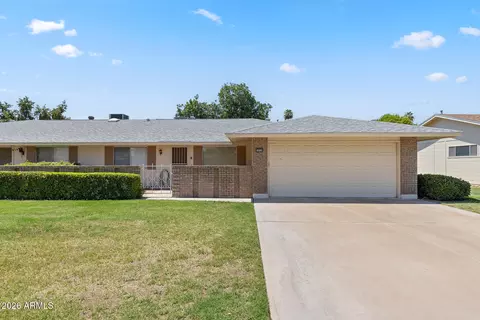 10339 W Prairie Hills Cir, Sun City, AZ 85351