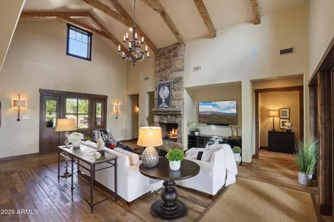 Living - 3003 E Arrow Pt, Payson, AZ 85541 photo 3 of 3