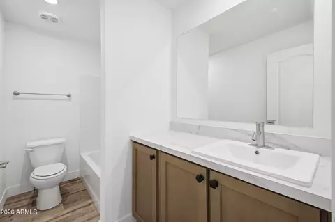 Bath - 5458 E Alpine Ave, Mesa, AZ 85206 photo 2 of 2