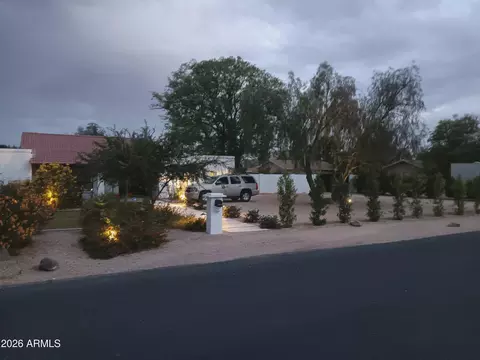 4741 W Park View Ln W, Glendale, AZ 85310