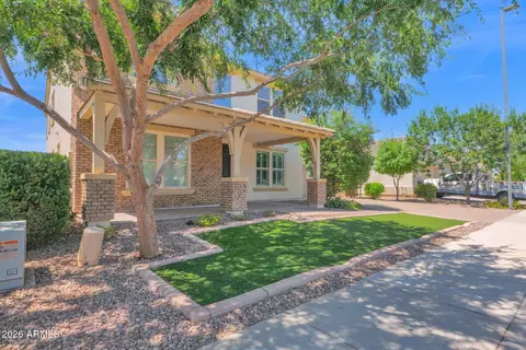 Exterior - 3647 E Blue Spruce Ln, Gilbert, AZ 85298 photo 3 of 7