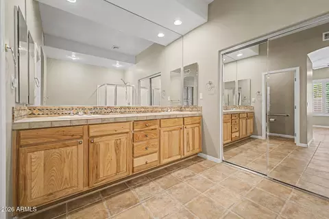 Bath - 7445 Eagle Crest Dr #1097, Mesa, AZ 85207 photo 2 of 5