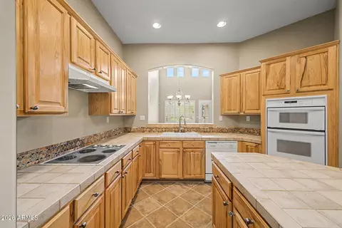 Kitchen - 7445 Eagle Crest Dr #1097, Mesa, AZ 85207 photo 3 of 3