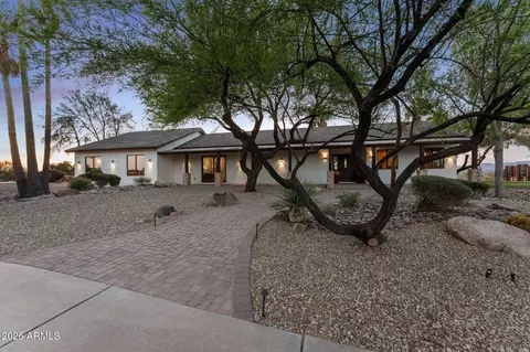 1025 Los Altos Dr, Wickenburg, AZ 85390