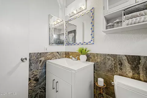 Bath - 4860 E Capistrano Ave, Phoenix, AZ 85044 photo 2 of 3