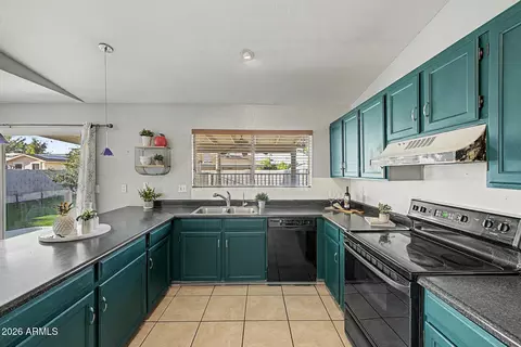 Kitchen - 4860 E Capistrano Ave, Phoenix, AZ 85044 photo 1 of 3