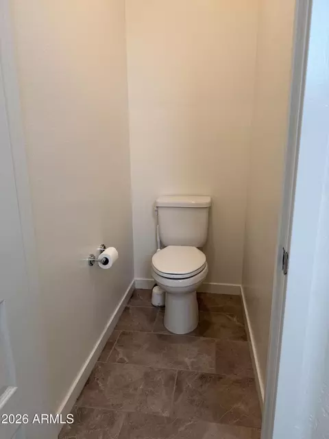 Bath - 2723 S Cavalier Dr #103, Gilbert, AZ 85295 photo 2 of 6