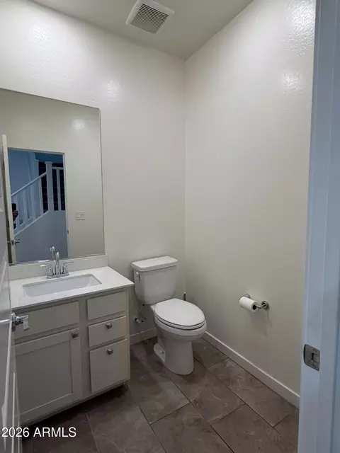 Bath - 2723 S Cavalier Dr #103, Gilbert, AZ 85295 photo 3 of 6