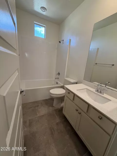 Bath - 2723 S Cavalier Dr #103, Gilbert, AZ 85295 photo 4 of 6