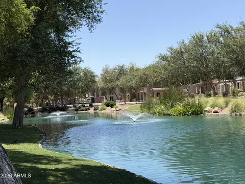 2723 S Cavalier Dr #103, Gilbert, AZ 85295