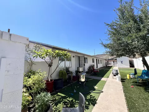 Exterior - 1132 W North Ln, Phoenix, AZ 85021 photo 2 of 6