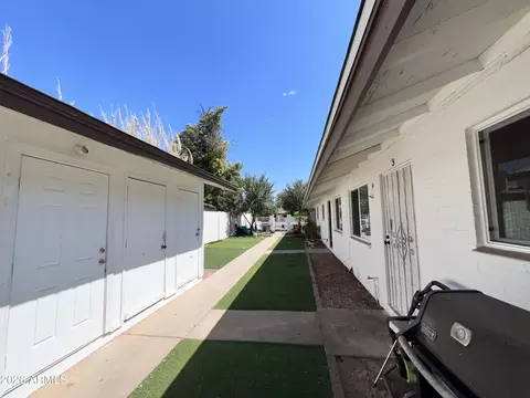 Exterior - 1132 W North Ln, Phoenix, AZ 85021 photo 6 of 6