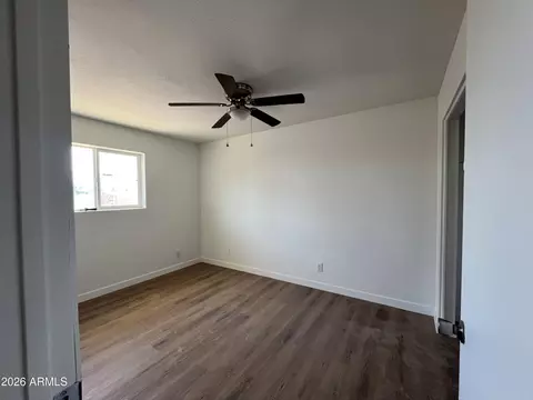Bedroom - 1132 W North Ln, Phoenix, AZ 85021 photo 1 of 2