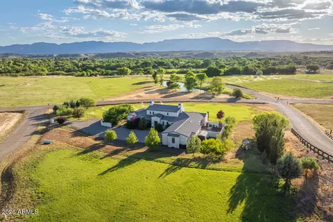 11082 E Hunters Way, Cornville, AZ 86325
