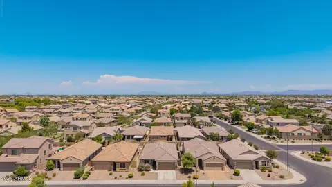 View/Area - 3706 E Lodgepole Dr, Gilbert, AZ 85298 photo 8 of 20