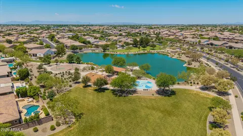 View/Area - 3706 E Lodgepole Dr, Gilbert, AZ 85298 photo 12 of 20