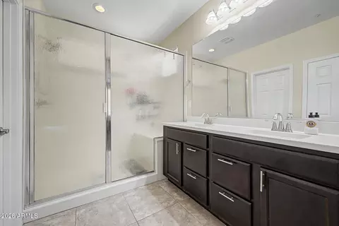 Bath - 3706 E Lodgepole Dr, Gilbert, AZ 85298 photo 1 of 2