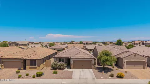 View/Area - 3706 E Lodgepole Dr, Gilbert, AZ 85298 photo 5 of 20