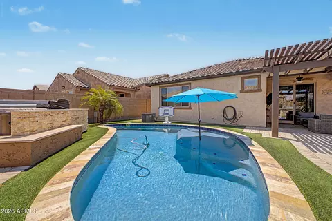 Exterior - 3706 E Lodgepole Dr, Gilbert, AZ 85298 photo 8 of 10