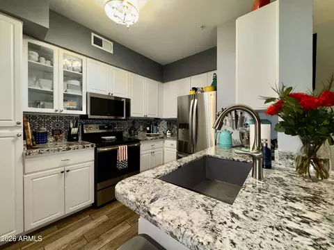 Kitchen - 1701 E Colter St #116, Phoenix, AZ 85016 photo 2 of 4