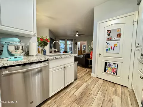 Kitchen - 1701 E Colter St #116, Phoenix, AZ 85016 photo 4 of 4