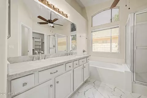 Bath - 3861 E Aspen Way, Gilbert, AZ 85234 photo 2 of 4