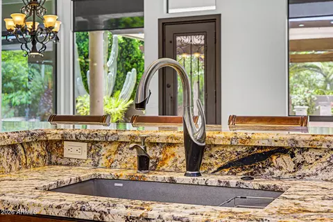 Kitchen - 2347 E Sanoque Ct, Gilbert, AZ 85298 photo 9 of 9